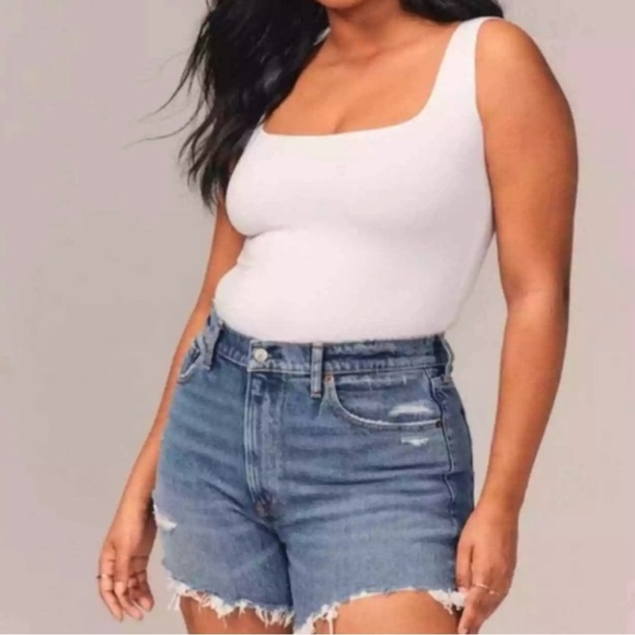 Abercrombie & Fitch the high rise 4” mom shorts NWT, sz 35 - Picture 1 of 13